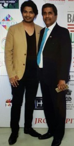 Singer-Ankit-Tiwari-With-Mr-P-K-Ravi-Chairman-Prm-Marketing-Consultancy-Wll-Bahrain